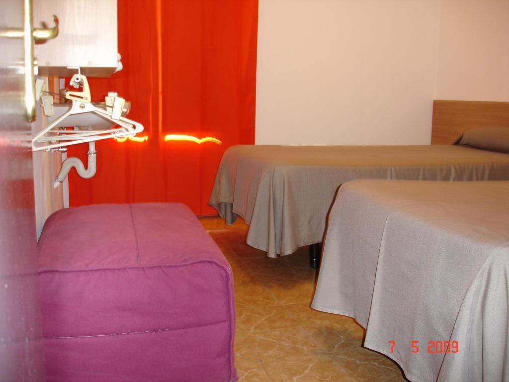 Hostal Can Blanco Sarria de Ter Room photo