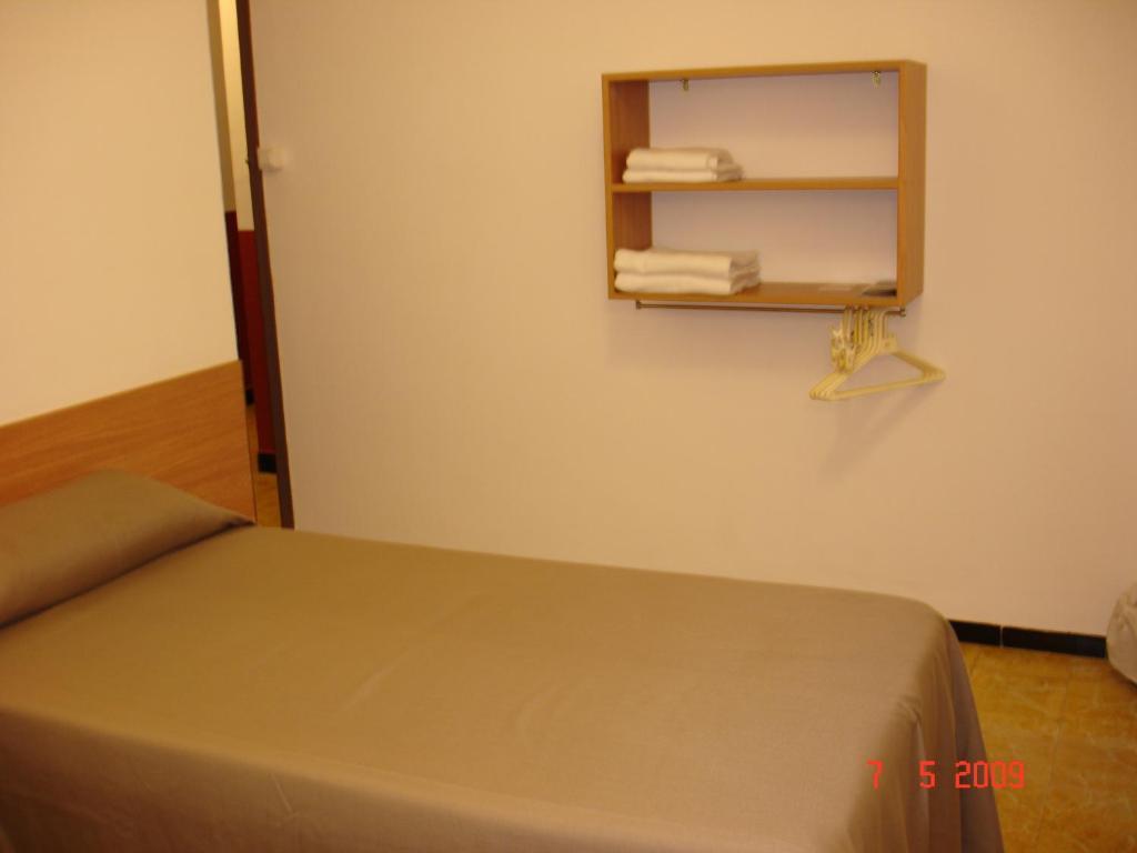 Hostal Can Blanco Sarria de Ter Exterior photo
