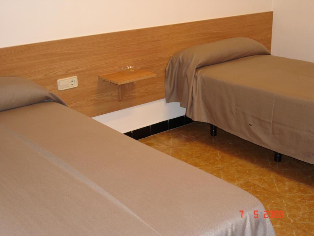 Hostal Can Blanco Sarria de Ter Exterior photo